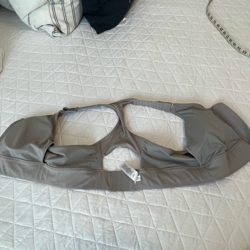 Athleta Gray Razorback Sports Bra - Picture 3 of 11